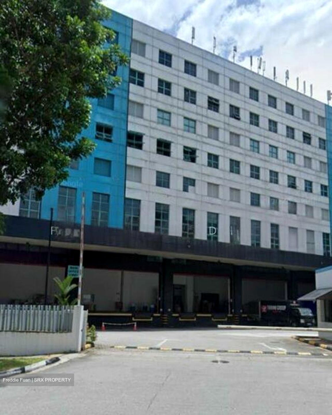 Freight Links (changi) Building (D16), Warehouse #581152491